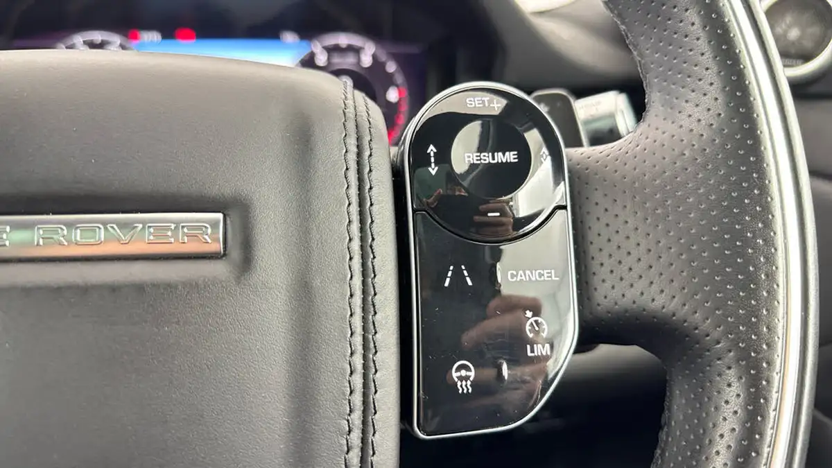 2019-land-rover-range-rover-evoque-20-d180-r-dynamic-hse-big-23