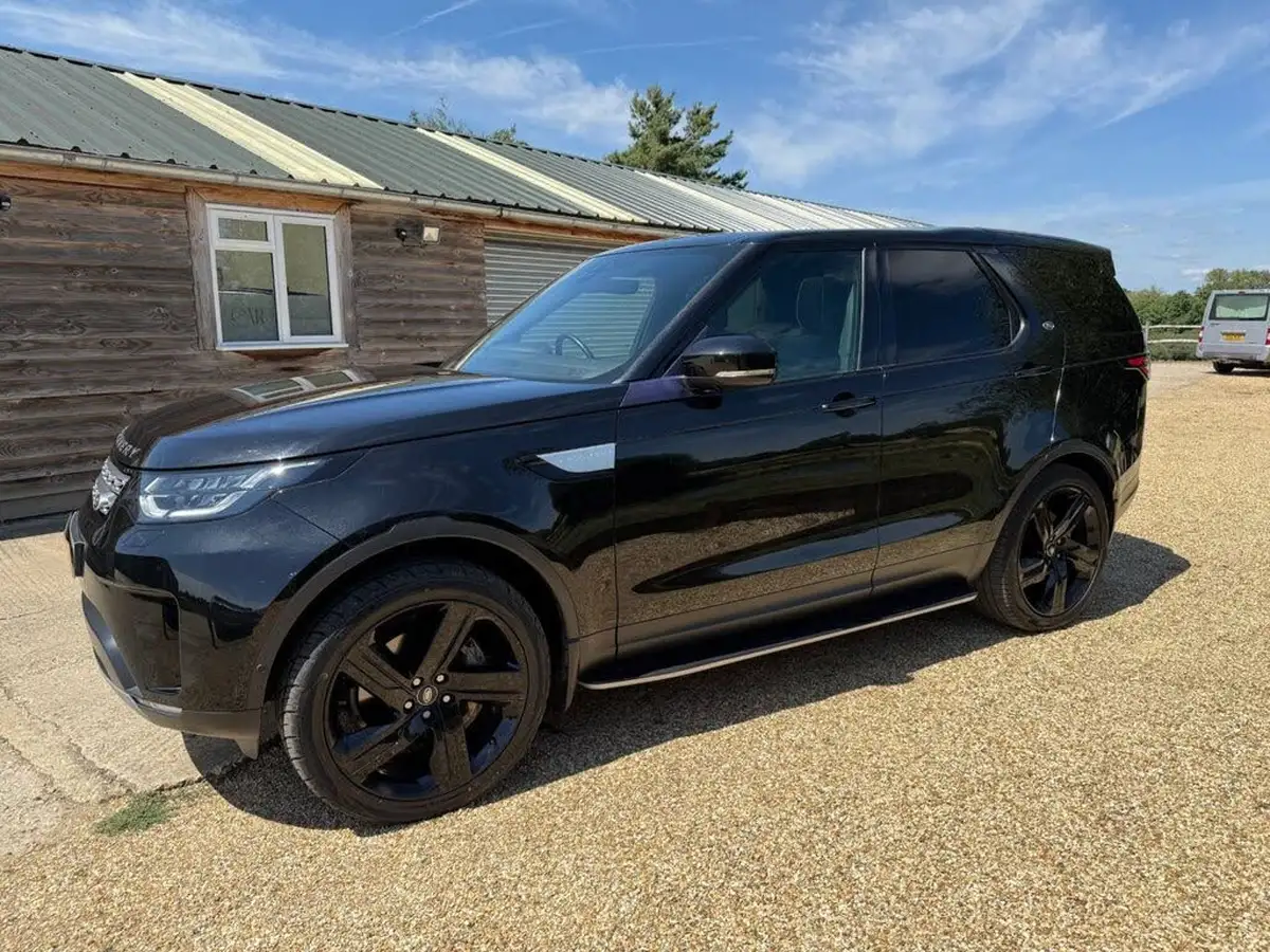 2019-land-rover-discovery-30-sd6-commercial-hse-big-9