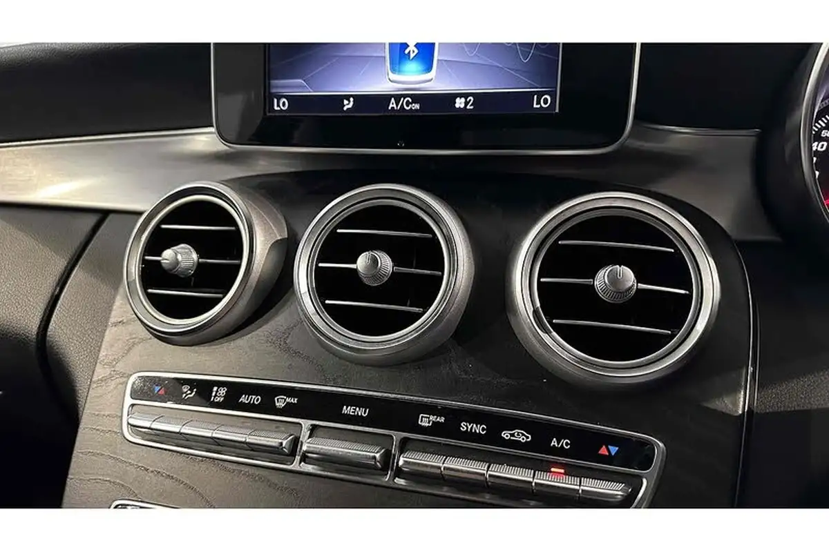 2017-mercedes-benz-c-class-20-c200-amg-line-ss-coupe-2d-9g-tronic-plus-big-41