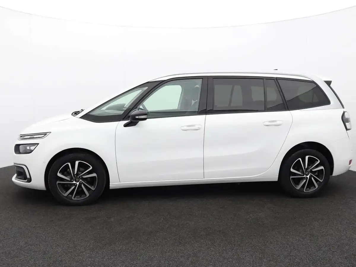 2022-citroen-grand-c4-spacetourer-12-puretech-shine-big-4