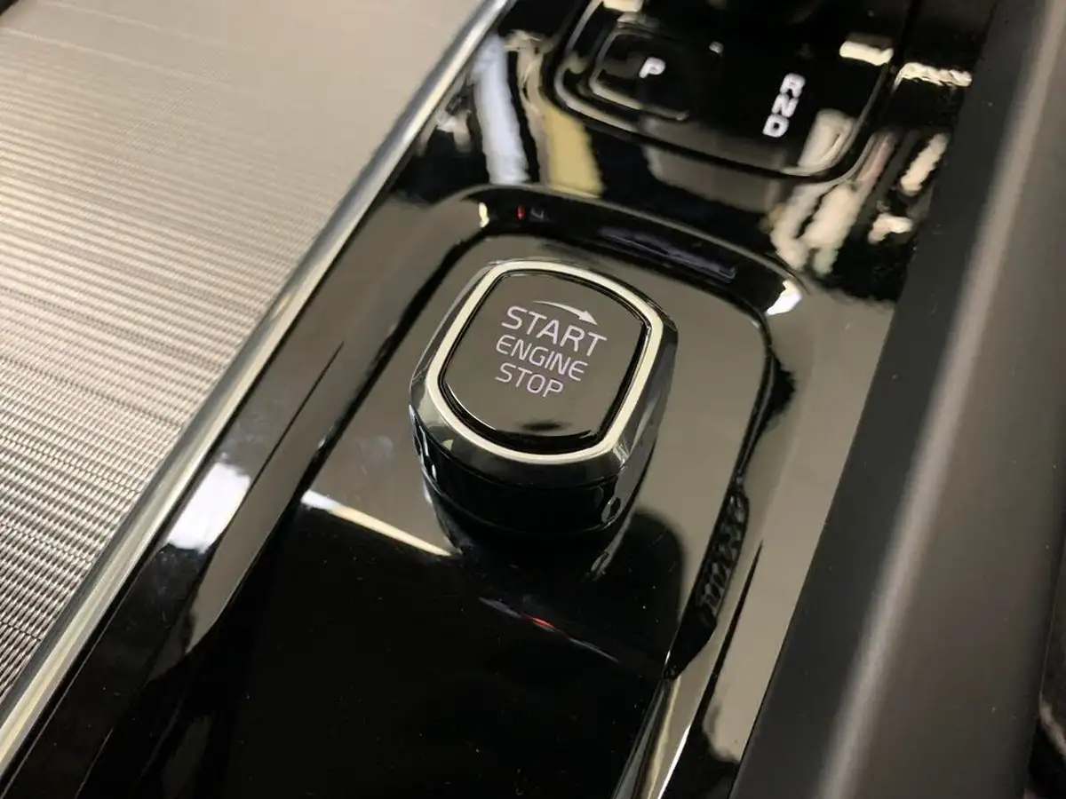 2024-volvo-xc60-20-b5-plus-big-23