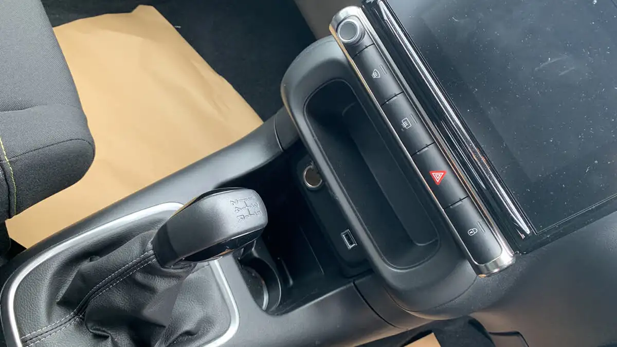 2024-citroen-c3-12-puretech-plus-83ps-big-19