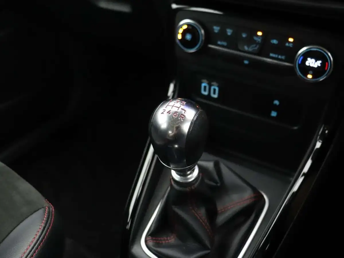 2020-ford-ecosport-10t-st-line-125ps-big-44