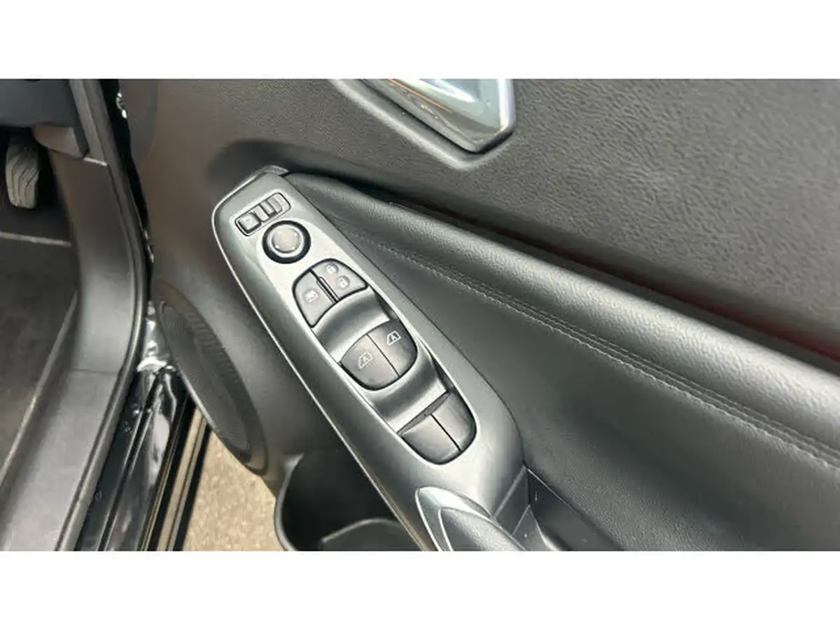 2024-nissan-juke-10-dig-t-n-connecta-big-21