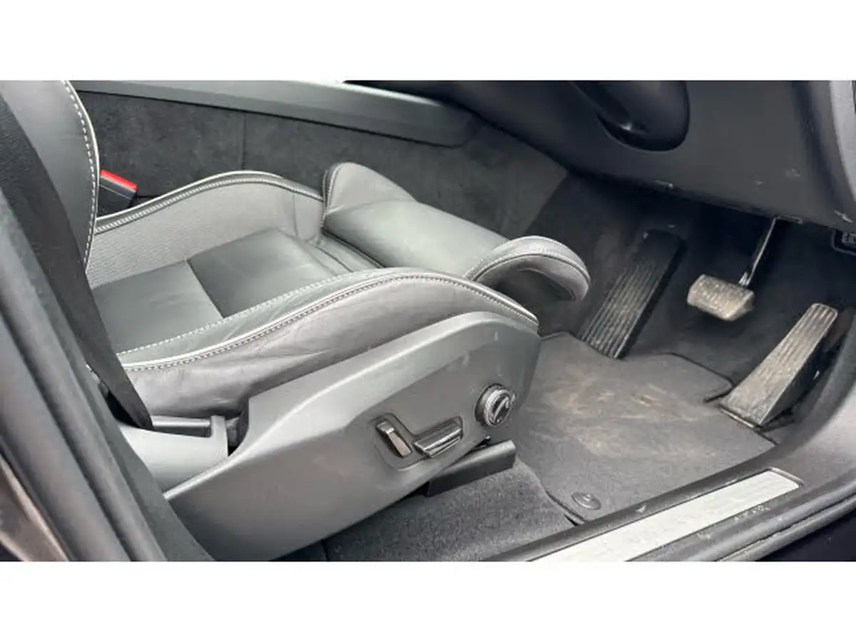 2025-volvo-xc60-20-t6-plus-black-edition-big-24