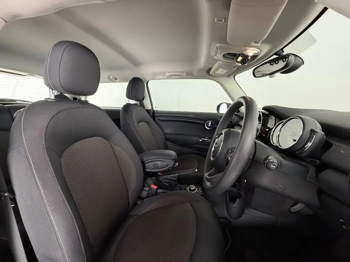 2020-mini-cooper-15-cooper-classic-hatchback-3d-auto-big-13