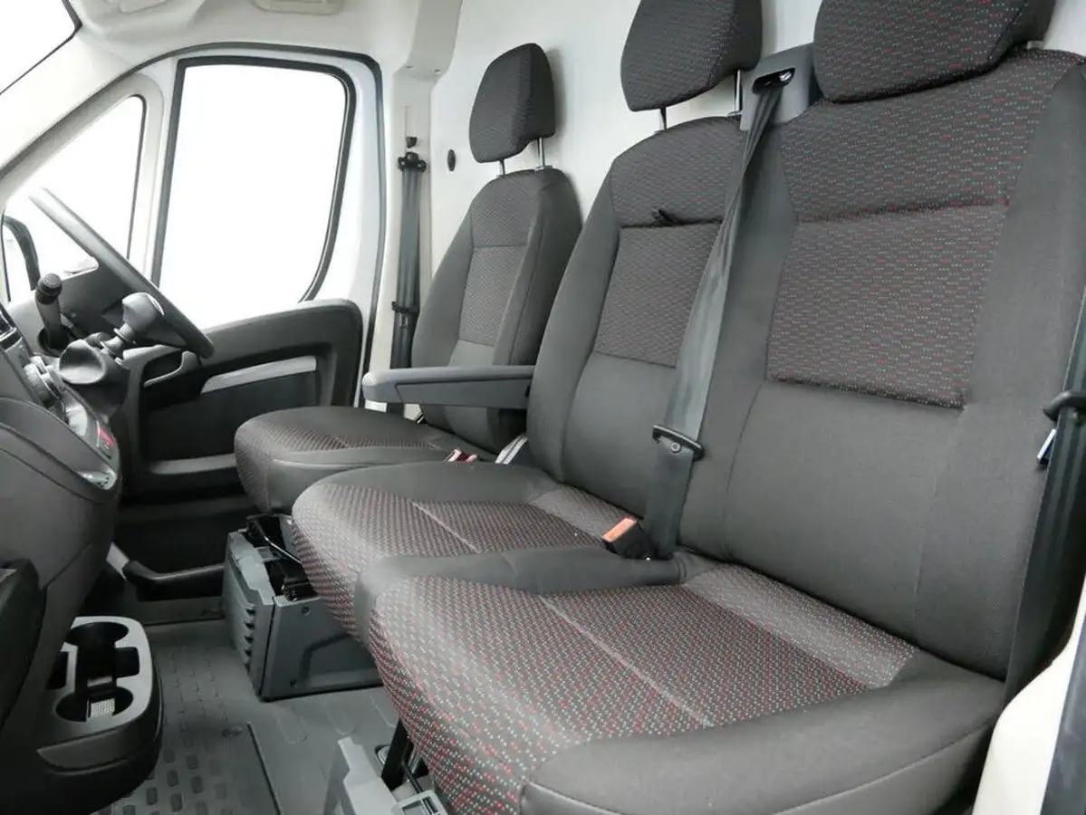 2023-citroen-relay-22bluehdi-35-l3h2-enterprise-edition-panel-big-3
