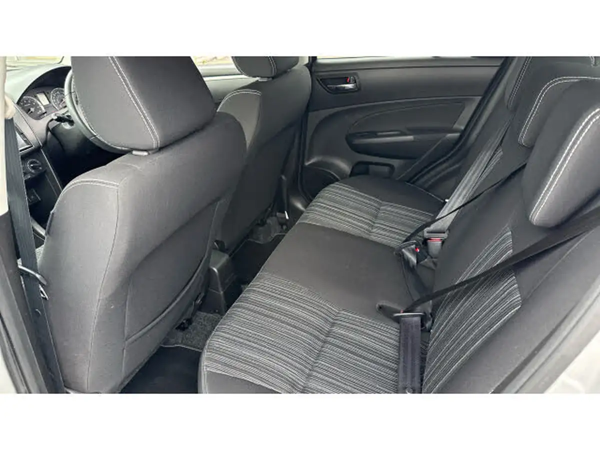 2016-suzuki-swift-12-sz-l-5d-big-15