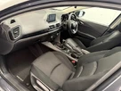 2016-mazda-mazda3-20-se-l-hatchback-5d-small-43