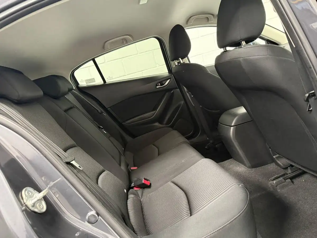 2016-mazda-mazda3-20-se-l-hatchback-5d-big-32