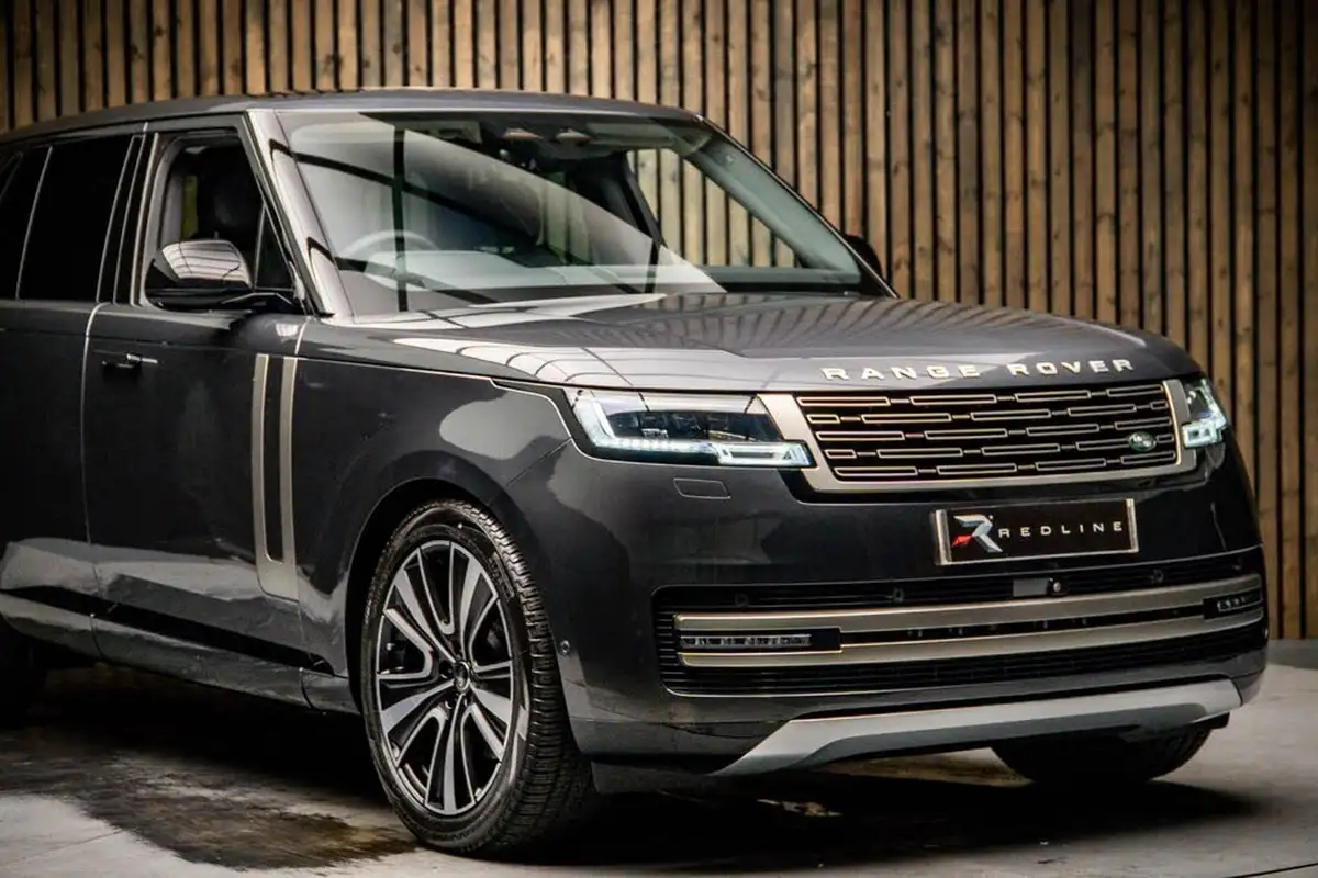 2025-land-rover-range-rover-30-d350-se-big-11