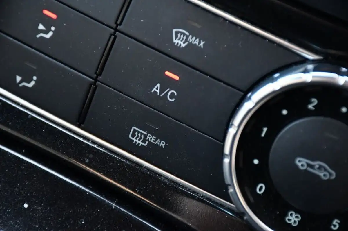 2012-mercedes-benz-slk-55-slk55-amg-big-45