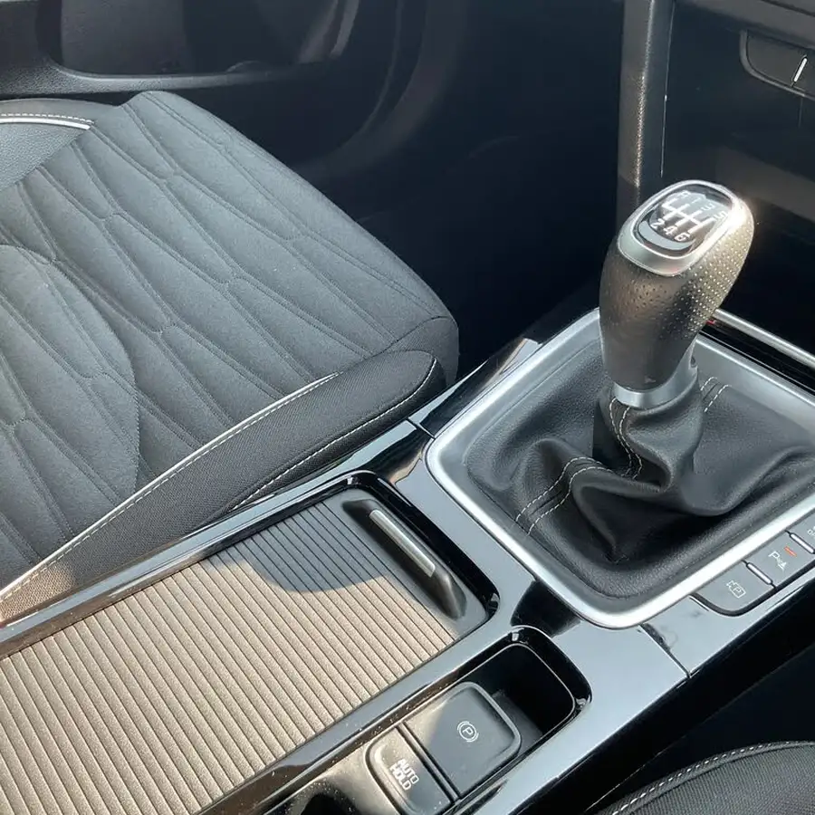 2023-kia-ceed-15-t-gdi-gt-line-158bhp-big-23