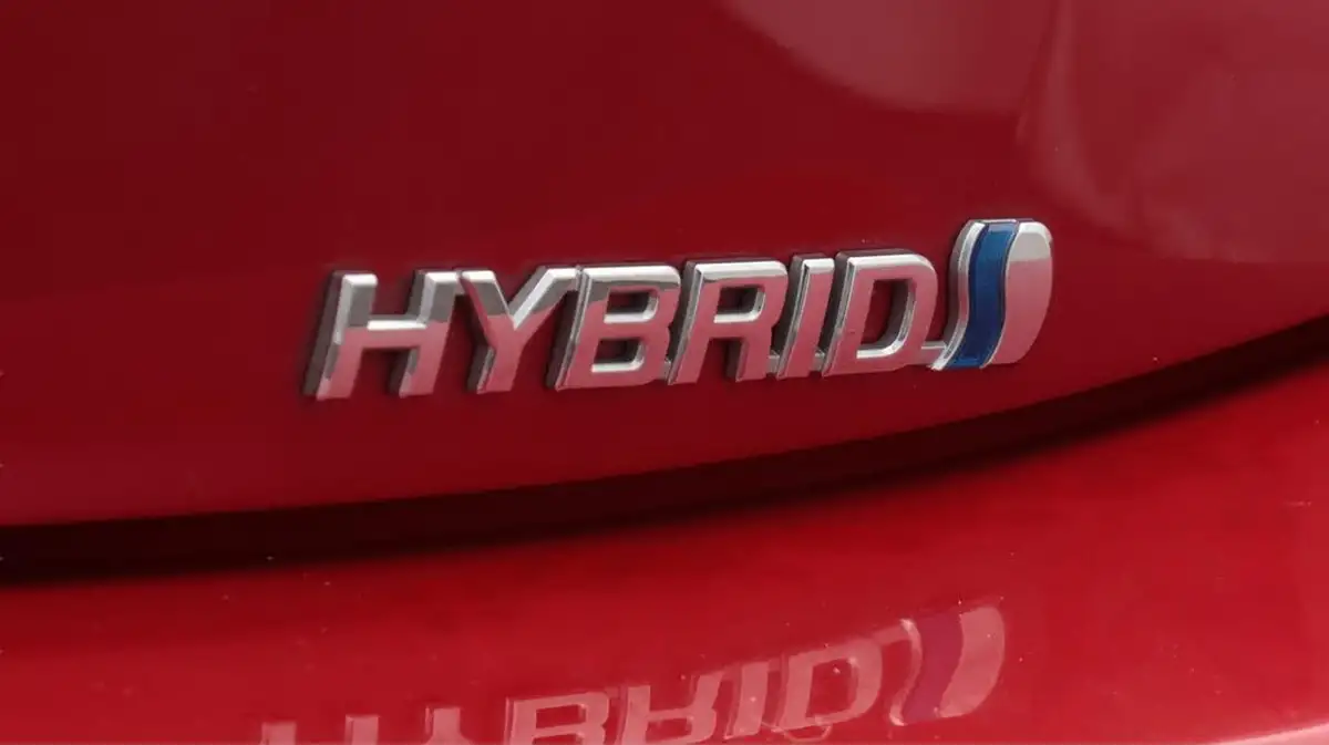 2021-toyota-corolla-18-vvt-i-design-spare-wheel-hatchback-5d-big-24