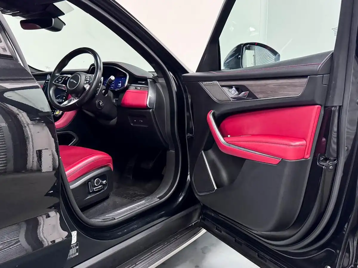 2021-jaguar-f-pace-20-d200-r-dynamic-se-mhev-big-16