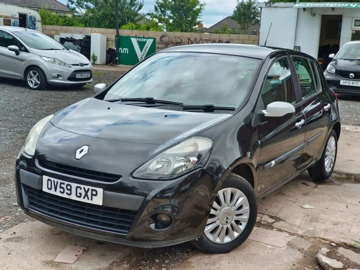 2009-renault-clio-12-expression-16v-75bhp-hatchback-big-2