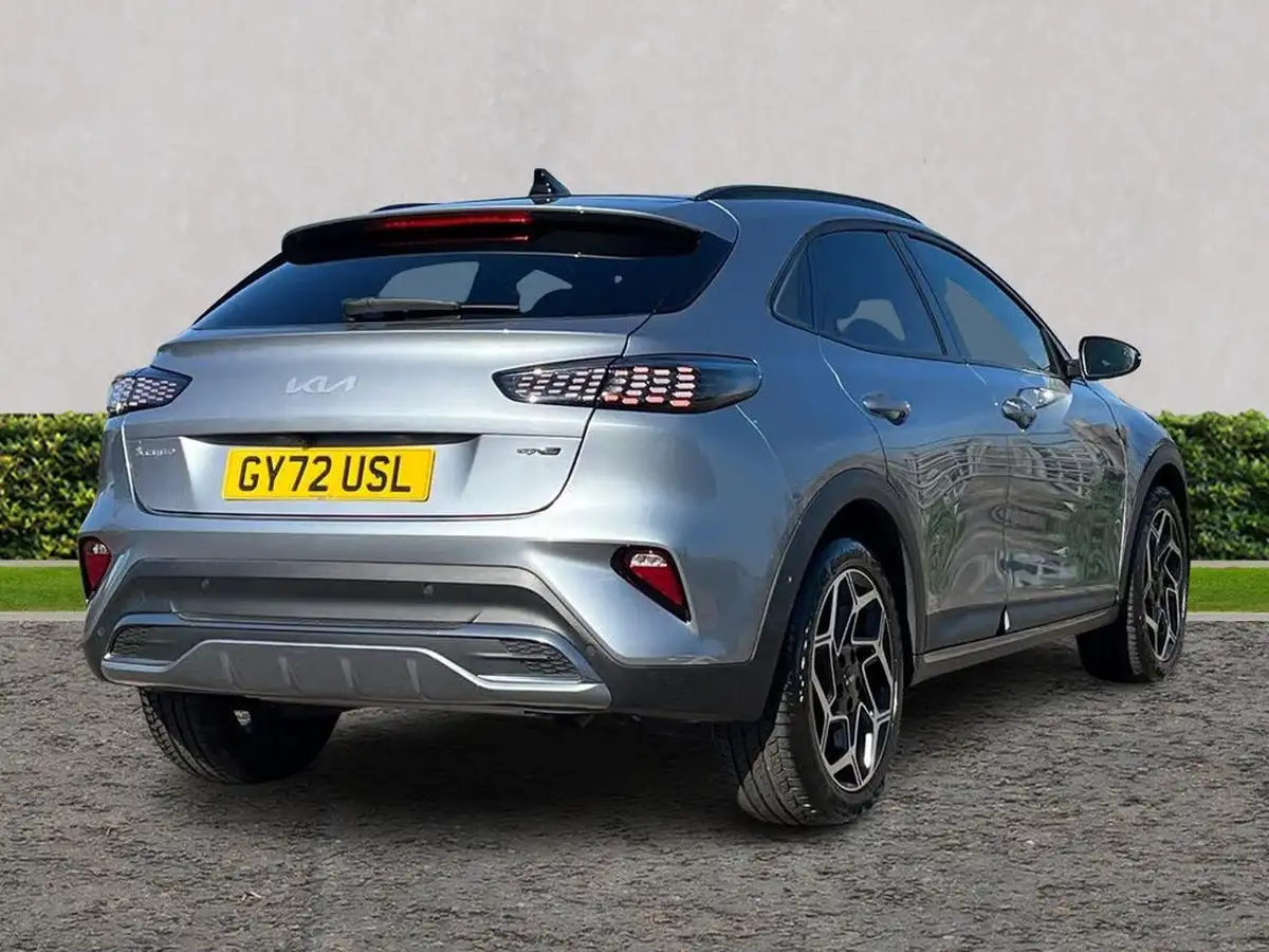 2022-kia-xceed-15-t-gdi-gt-line-s-big-2