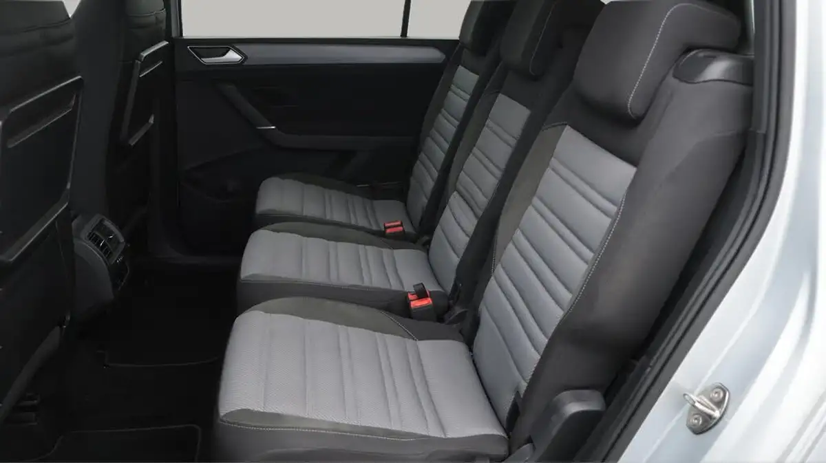 2020-volkswagen-touran-15-tsi-r-line-big-16