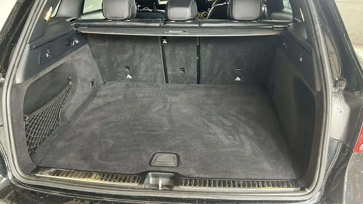 2021-mercedes-benz-glc-class-20d-glc300d-amg-line-premium-plus-245ps-station-wagon-5d-big-57