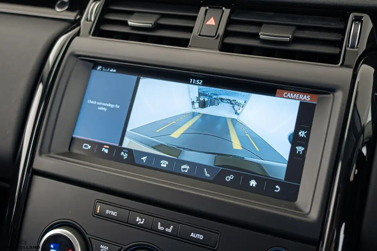 2020-land-rover-discovery-30-sd6-se-big-28