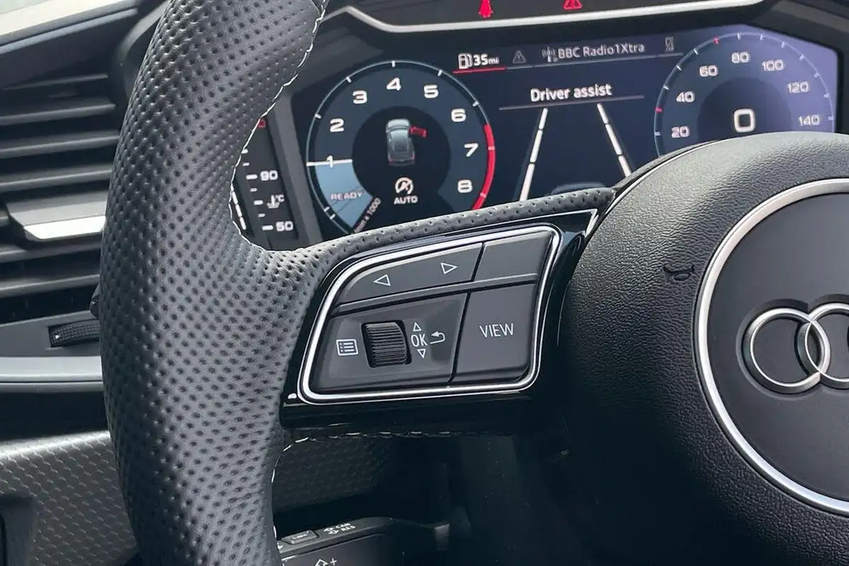 2025-audi-a1-10-30-tfsi-s-line-big-36