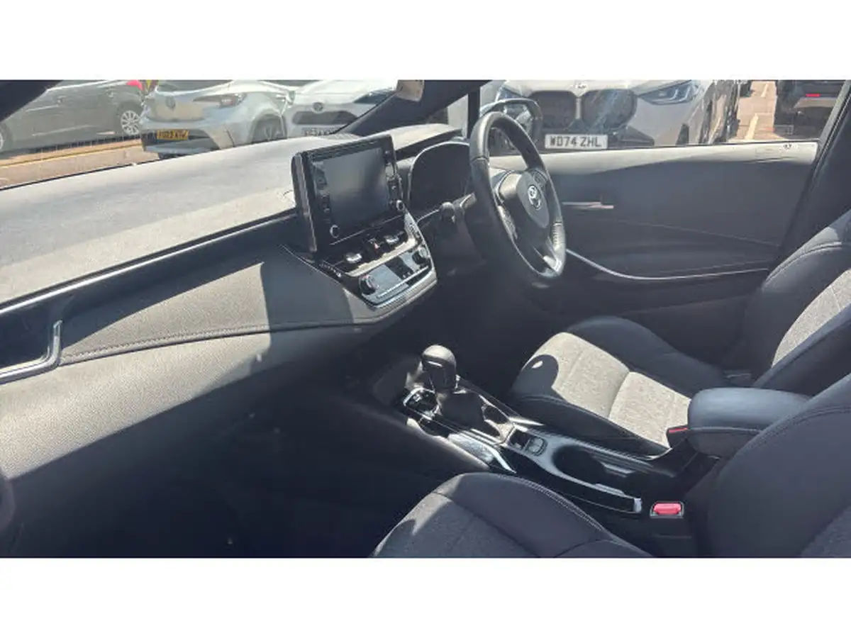 2021-toyota-corolla-18-vvt-i-design-spare-wheel-hatchback-5d-big-9