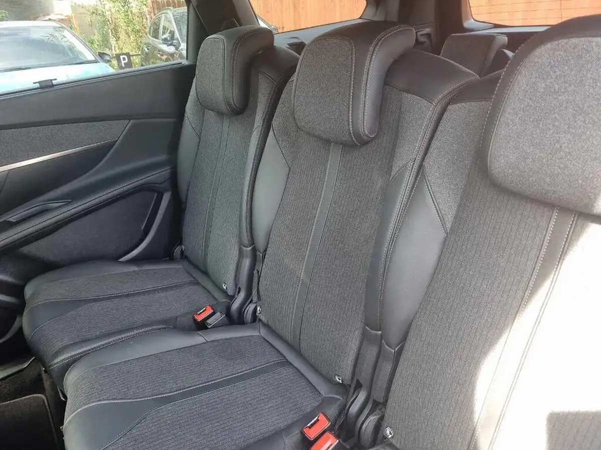 2020-peugeot-5008-suv-12-puretech-gt-line-eat8-big-9