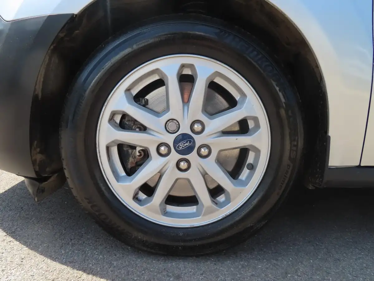 2020-ford-transit-connect-big-13