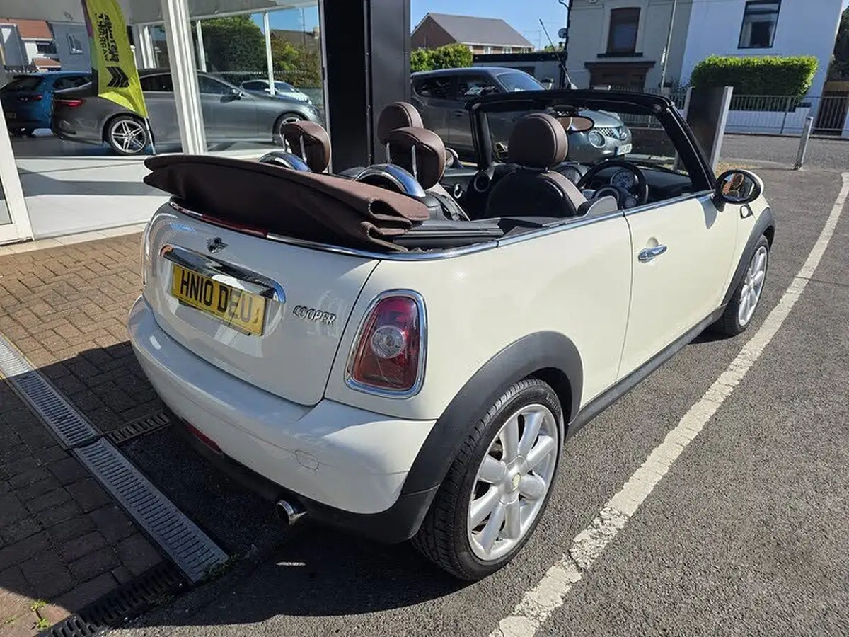 2010-mini-cooper-16-cooper-120bhp-convertible-2d-big-6