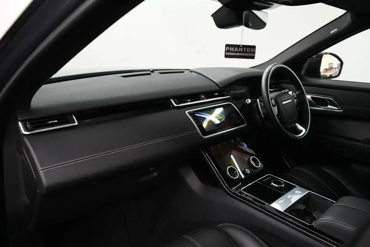 2018-land-rover-range-rover-velar-20-p300-r-dynamic-hse-ss-big-17