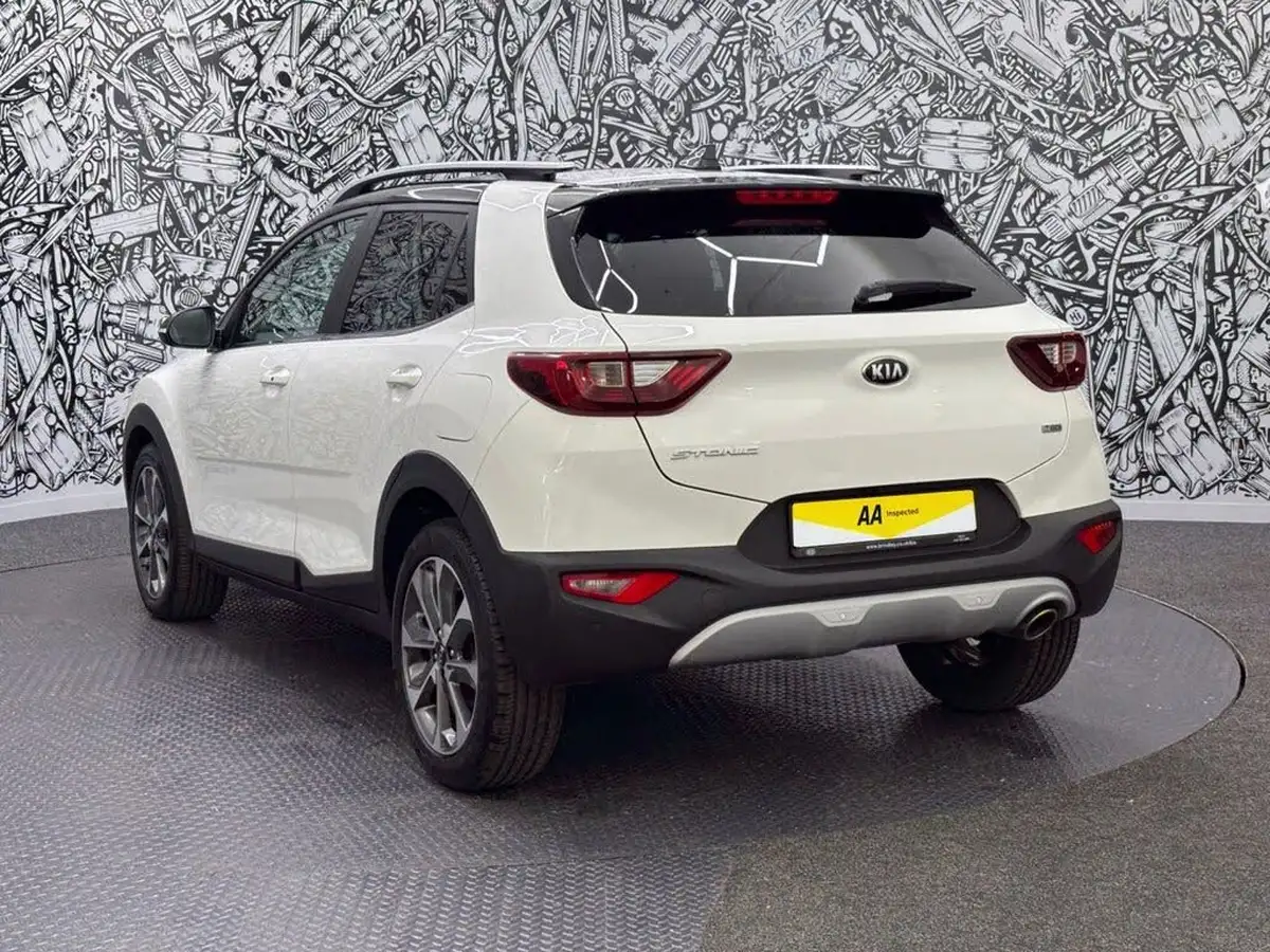 2020-kia-stonic-10-t-gdi-4-dct-big-8