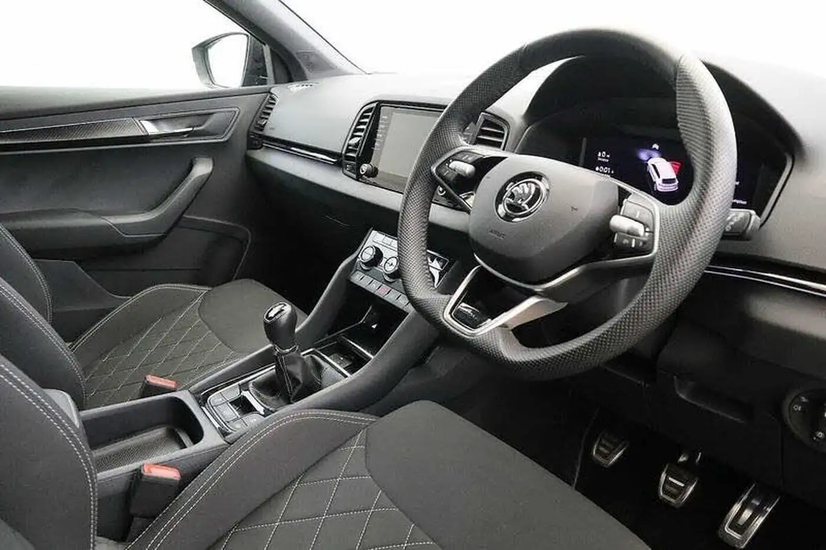 2024-skoda-karoq-15-tsi-sportline-big-5