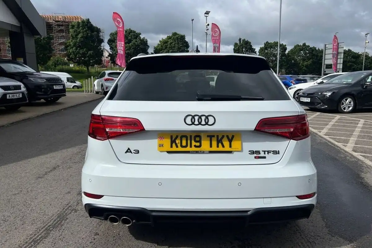 2019-audi-a3-15-35-tfsi-black-edition-sportback-5d-s-tronic-big-28