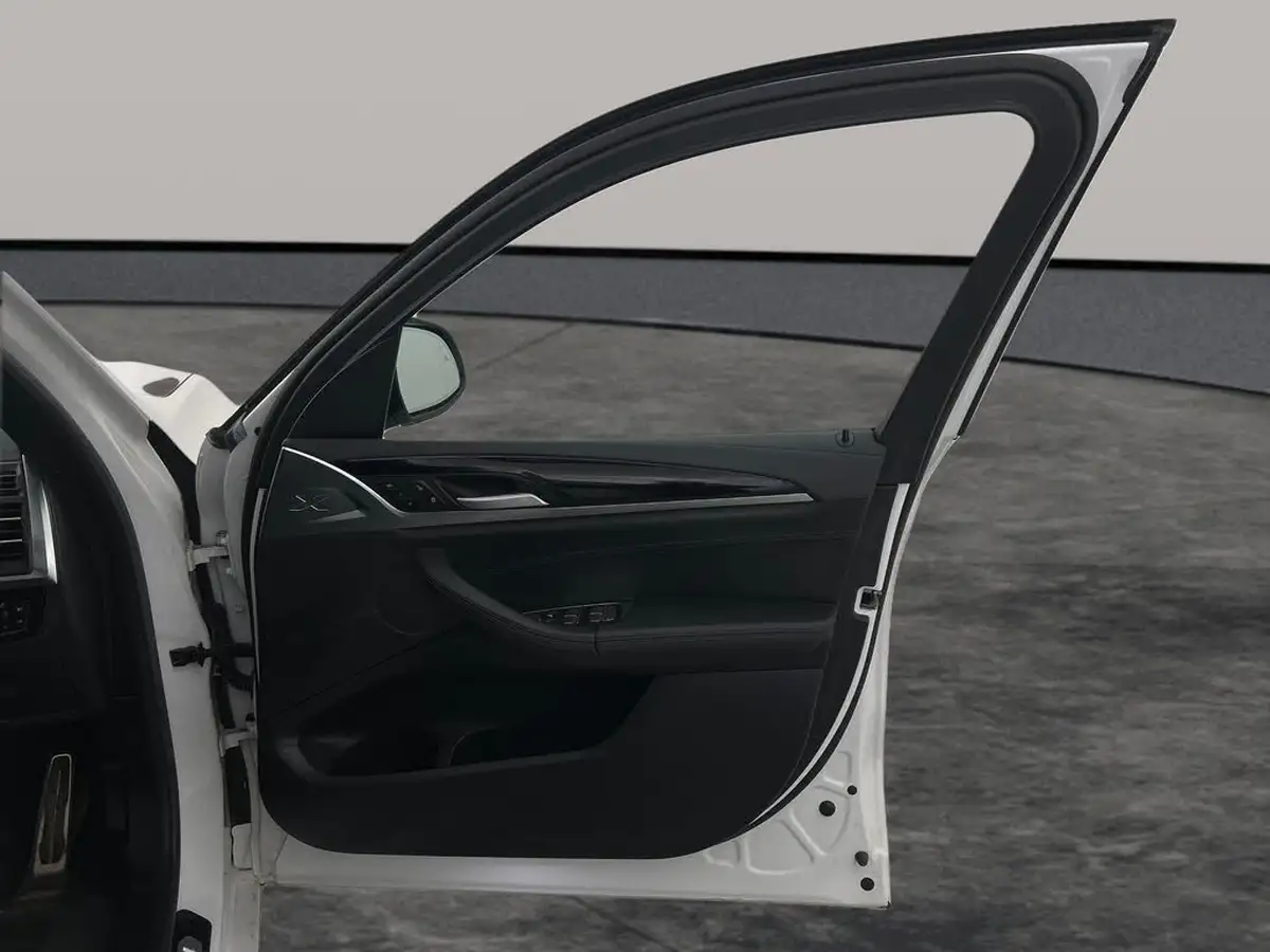 2021-bmw-ix3-e-m-sport-big-2
