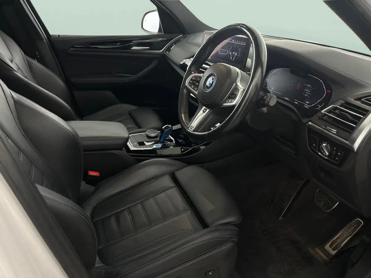 2021-bmw-ix3-e-m-sport-big-30