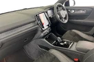 2022-volvo-xc40-15-t3-r-design-auto-small-1