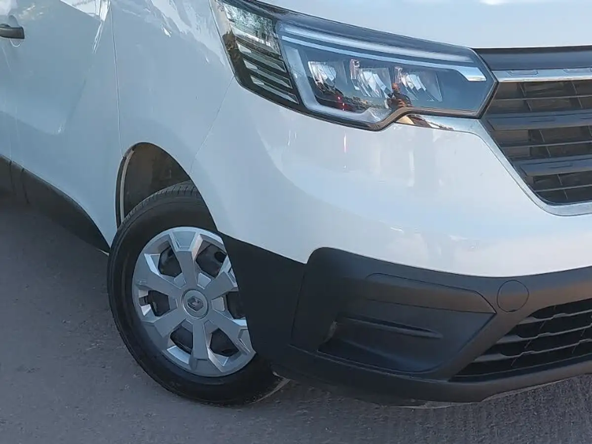 2022-renault-trafic-20dci-sl28-130-business-big-8