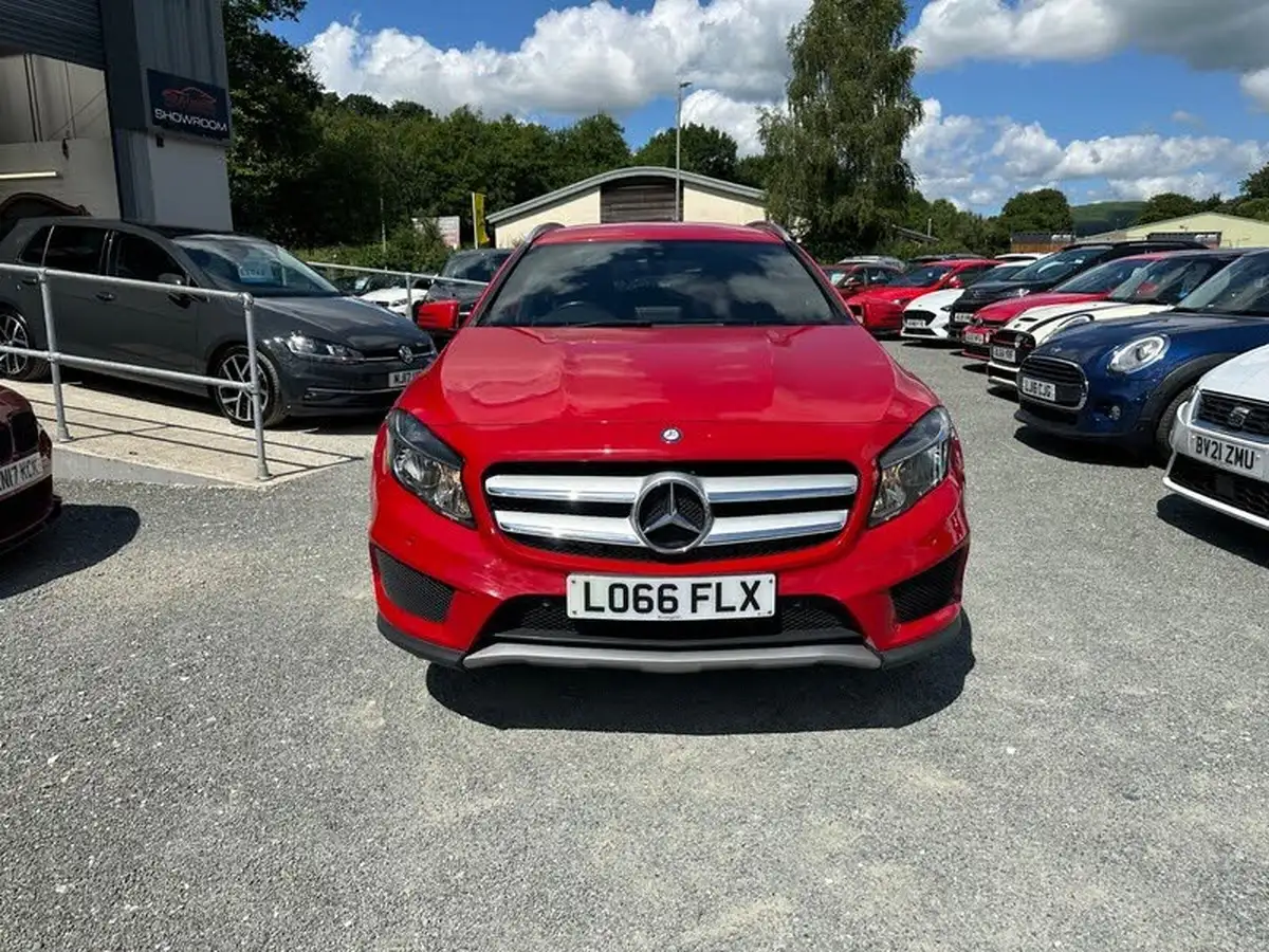 2016-mercedes-benz-gla-class-21d-gla-200d-amg-line-executivess-big-1