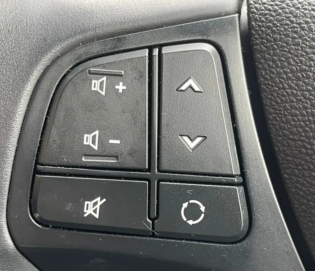 2018-hyundai-i10-12-se-big-12