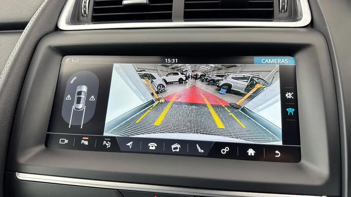 2019-jaguar-e-pace-20-i4-r-dynamic-hse-200ps-big-17