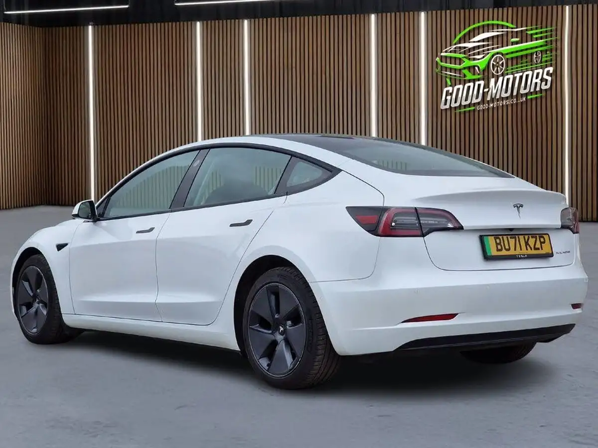 2021-tesla-model-3-e-long-range-awd-big-18