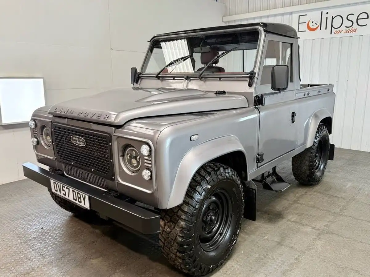 2007-land-rover-90-defender-24td-pick-up-big-2