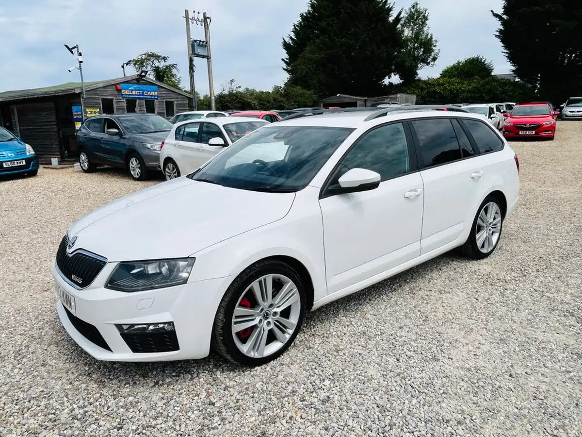 2013-skoda-octavia-20tdi-vrs-184ps-estate-big-4