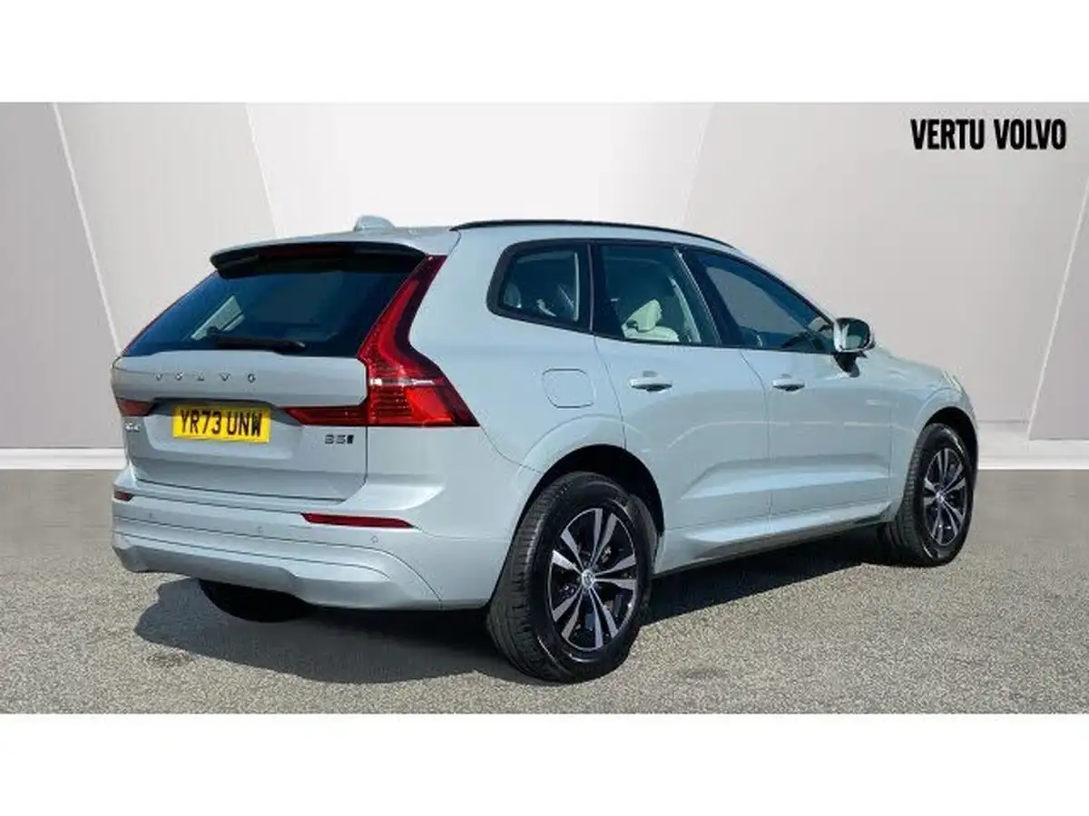 2023-volvo-xc60-20-b5-core-big-6