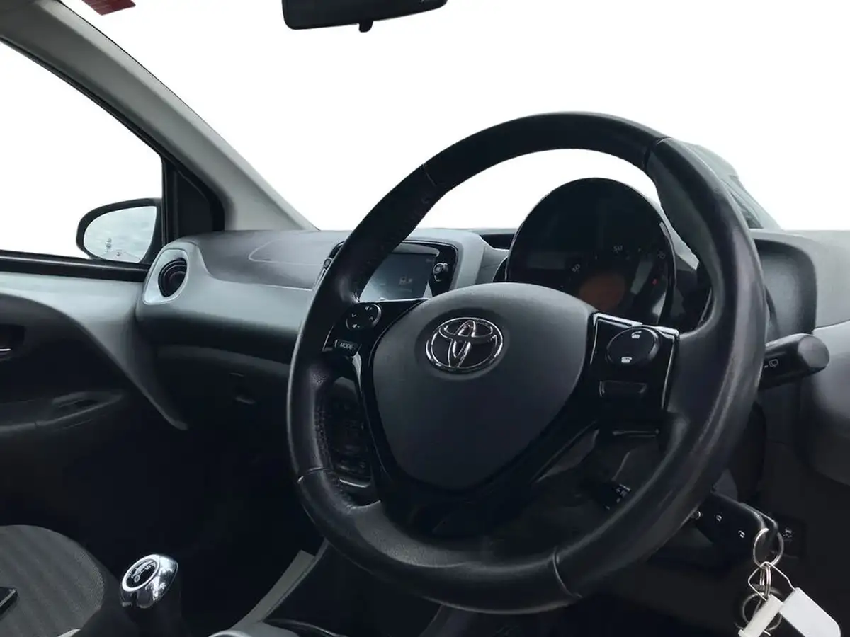 2019-toyota-aygo-10-vvt-i-x-trend-big-8