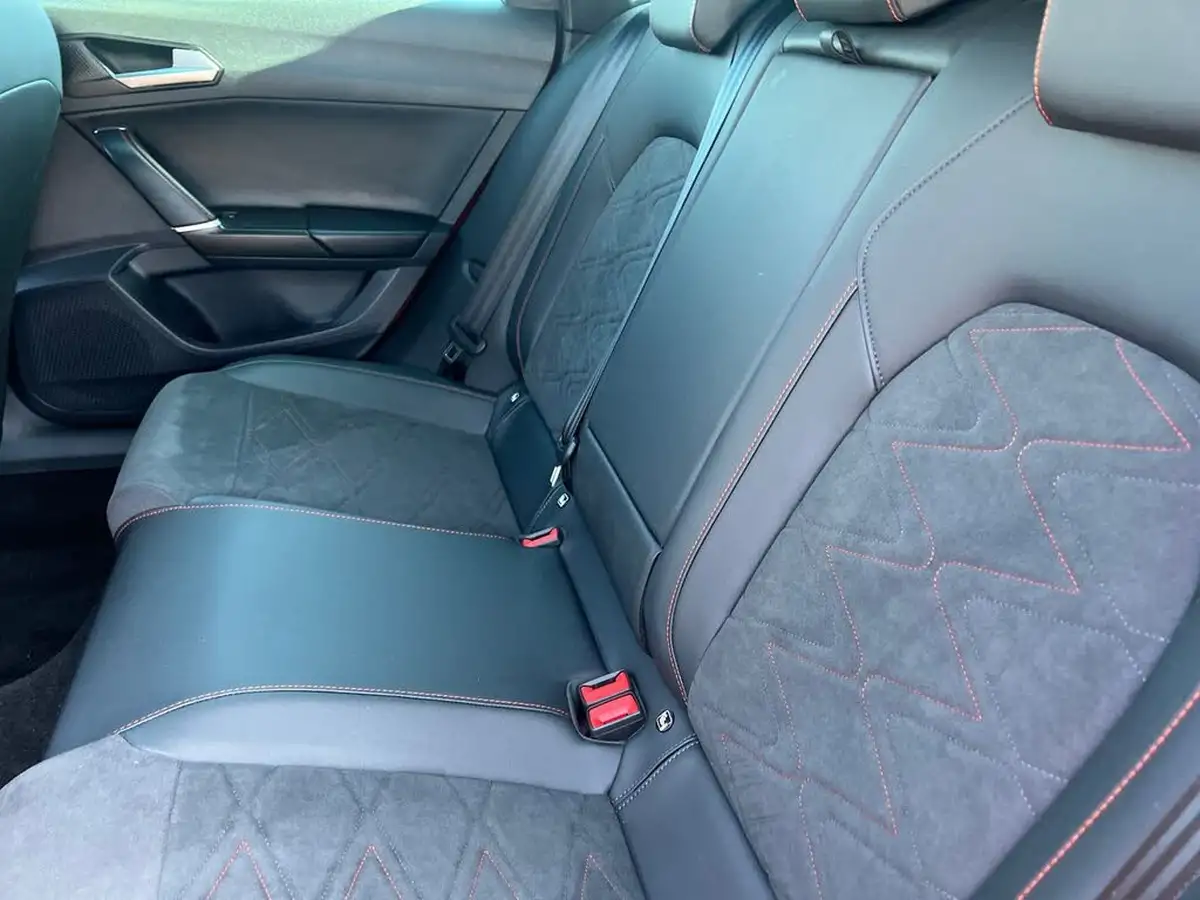 2023-seat-leon-10-etsi-evo-fr-sport-estate-big-13