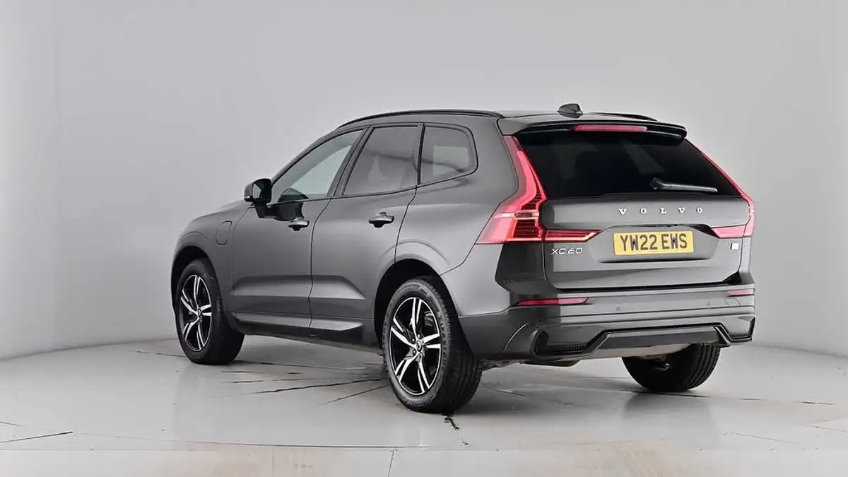 2022-volvo-xc60-20-t6-r-design-350bhp-plug-in-hybrid-big-68
