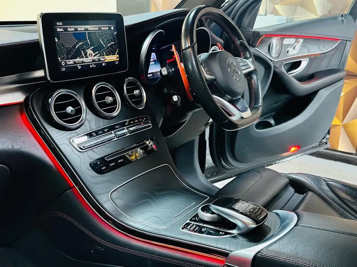 2016-mercedes-benz-glc-class-30-glc-amg-43-premium-plusss-station-wagon-big-9