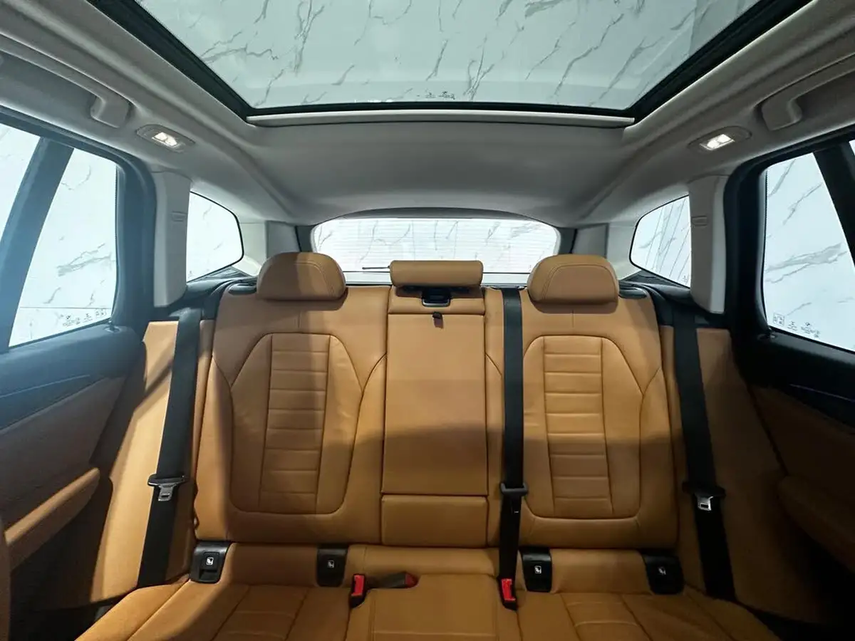 2021-bmw-x3-20-xdrive-30e-xline-big-16