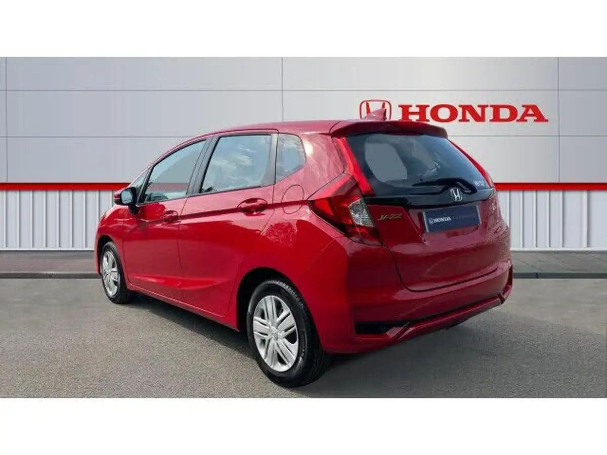 2018-honda-jazz-13-i-vtec-s-big-2